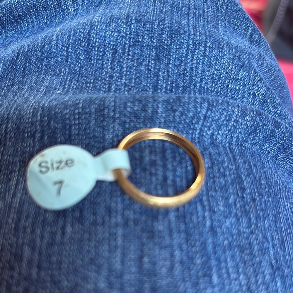 Elegant Gold Ring 14k engagement size 7.